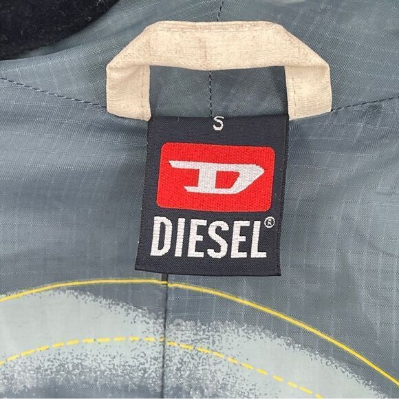 Diesel Maxi Stadium Puffer Jacket - Picture 15 of 16